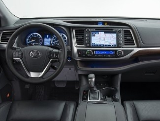 Toyota-Hilux-interior-view