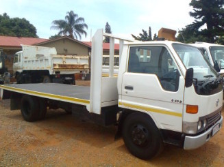Toyota-4Ton-Truck-For-Sale