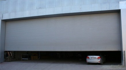 modern-steel-garage-doors