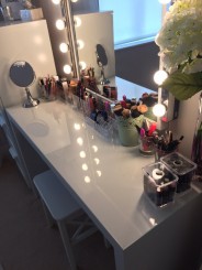 DIY-dressing-table-side-view