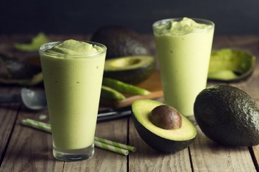 avocado-banana-smoothie