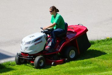 lawn mower you can ride