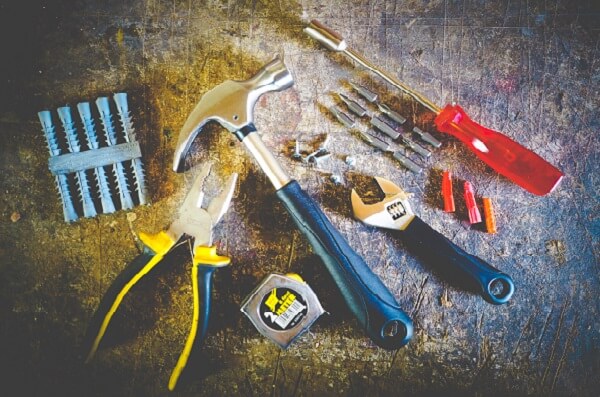 Essential automotive tools everyone should have | Junk Mail Blog