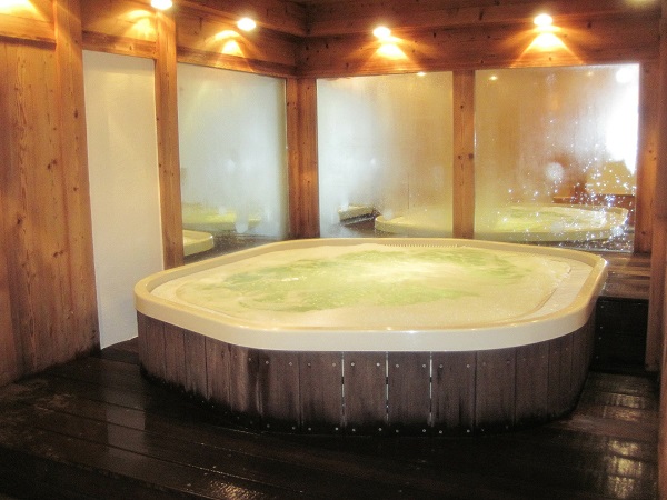 jacuzzi - healthy living - buy a jacuzzi - hot tub